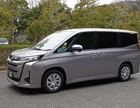 【製作事例：23S-014】トヨタ・ノア バン型霊柩車