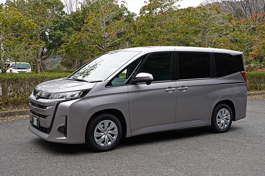 【製作事例：23S-014】トヨタ・ノア バン型霊柩車