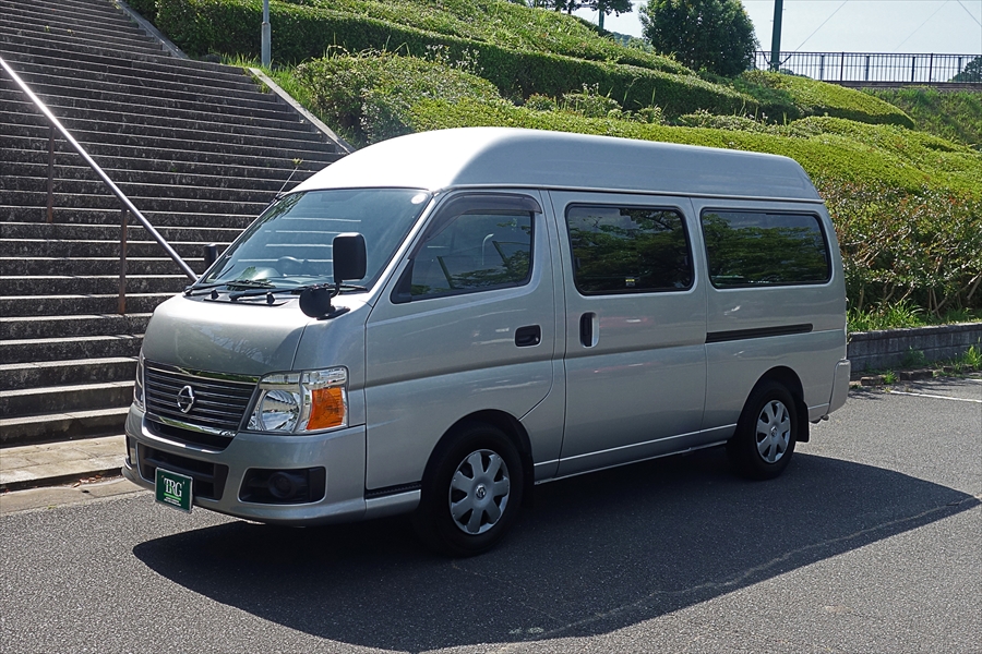 【問合番号：25TA-011】日産・キャラバン バン型霊柩車