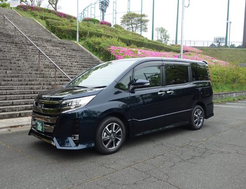 中古 トヨタ ノア バン型霊柩車 ベース車入荷しました