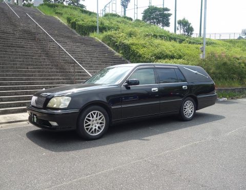 中古 トヨタ クラウンエステートリアオーバーハング型霊柩車 入荷しました