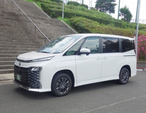 ヴォクシーバン型霊柩車,完成納車致しました！
