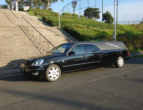 【問合番号：05-30】トヨタ セルシオ リムジン霊柩車