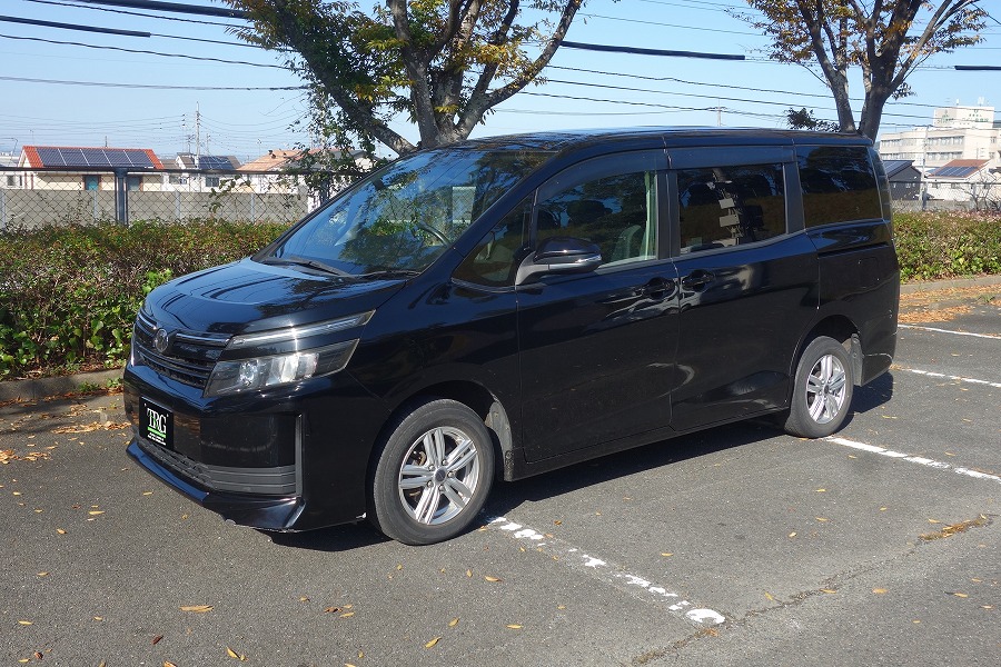 【問合番号：26TA-017】トヨタ ヴォクシー4WDバン型霊柩車
