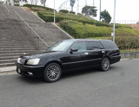 中古 トヨタ クラウンエステートリアオーバーハング型霊柩車 入荷しました